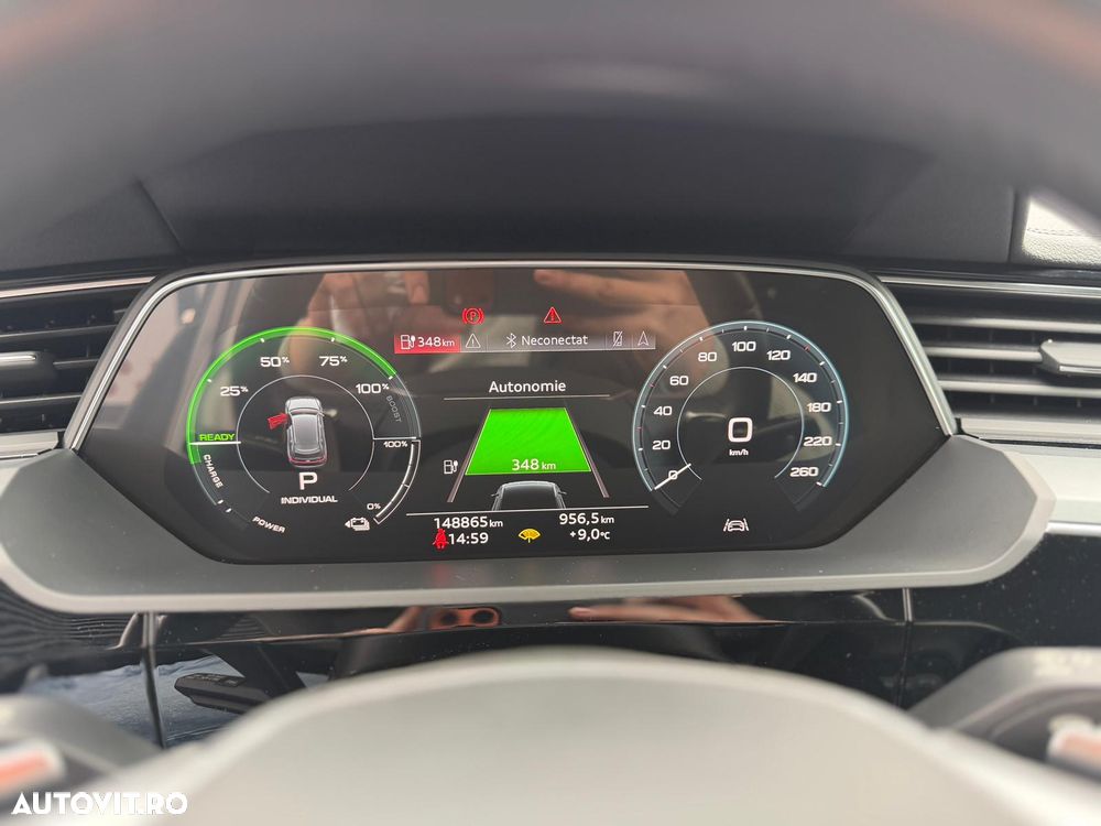 Audi e-tron - 15