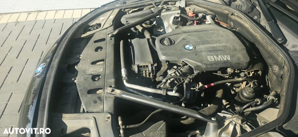 BMW Seria 5 520d xDrive AT - 19