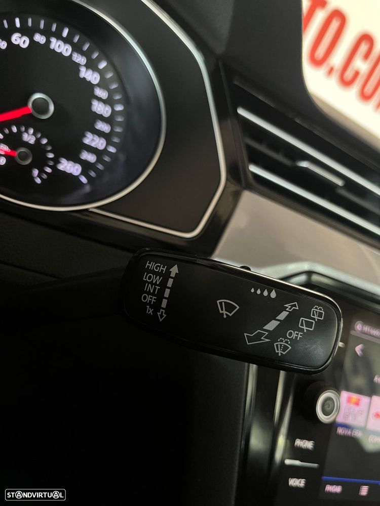 VW Passat Variant 2.0 TDI Elegance DSG - 21