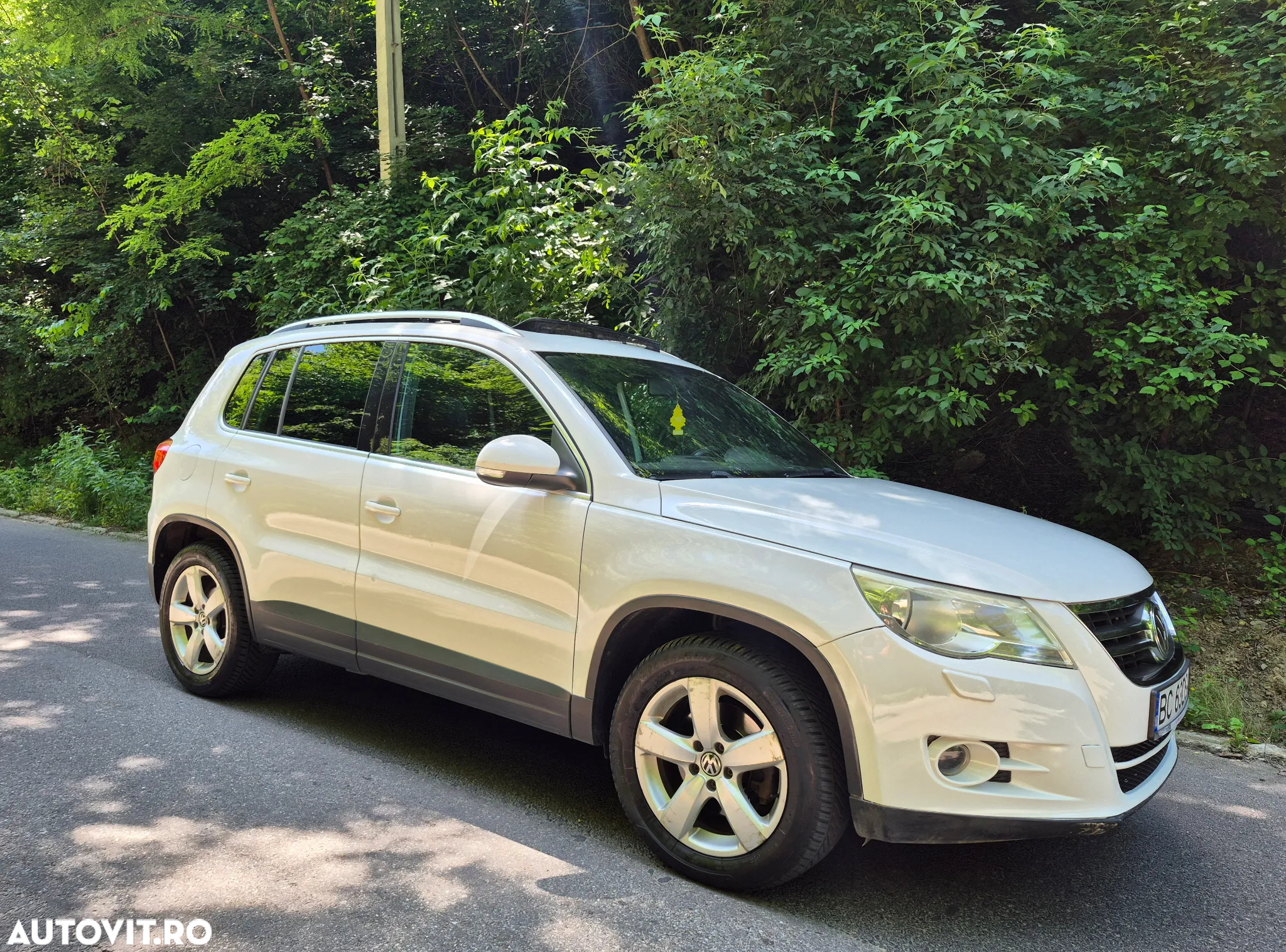 Volkswagen Tiguan 2.0 TDI DPF 4Motion Track&Field - 9