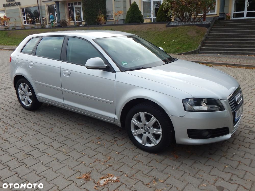 Audi A3 Sportback 1.6 Attraction - 11