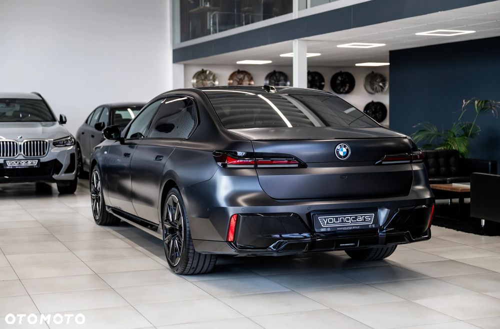 BMW Seria 7 740d xDrive sport - 11