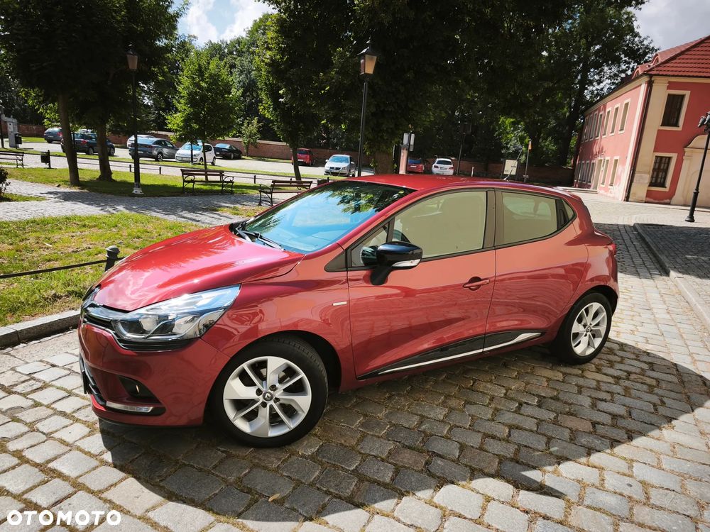 Renault Clio - 20