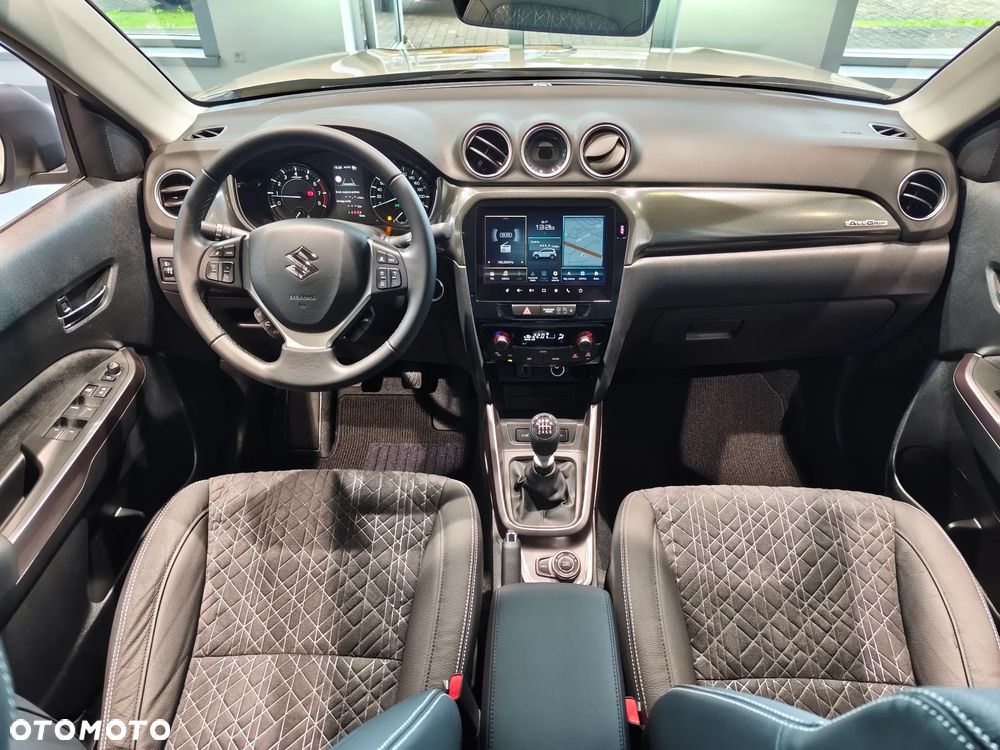 Suzuki Vitara 1.4 Boosterjet mHEV Elegance 4WD - 21