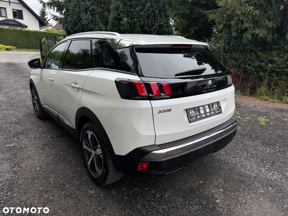 Peugeot 3008 BlueHDi 180 Stop & Start EAT8 Allure - 17