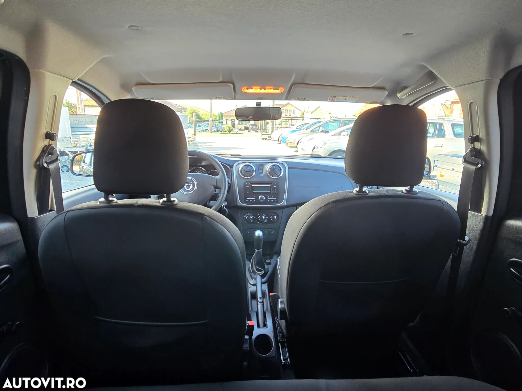 Dacia Logan MCV 1.2 16V 75 Ambiance - 14