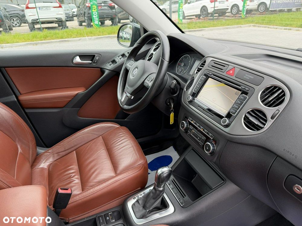 Volkswagen Tiguan 2.0 TDI DPF 4Motion BlueMotion Technology DSG Exclusive - 38
