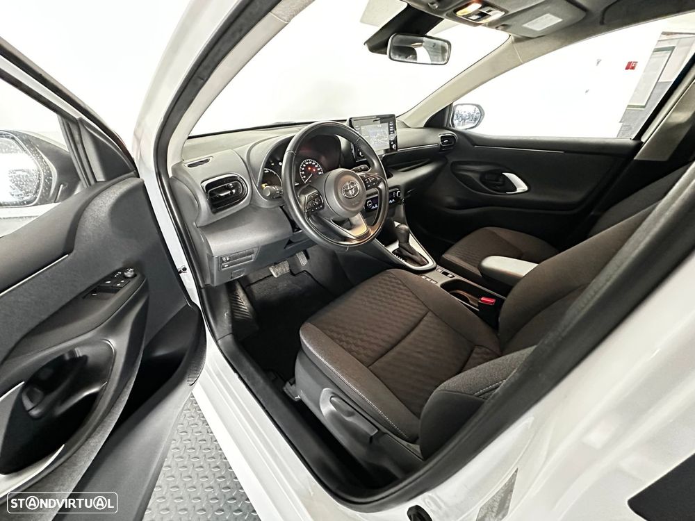 Toyota Yaris - 12