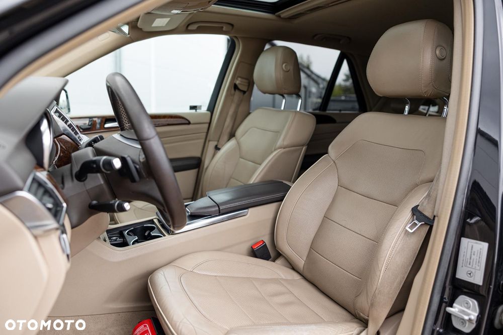 Mercedes-Benz ML - 17