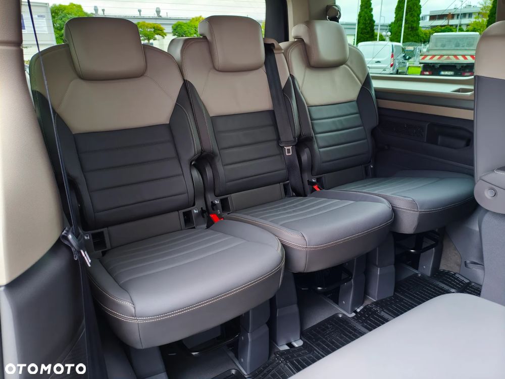 Volkswagen Multivan 2.0 TDI L2 Family DSG - 17