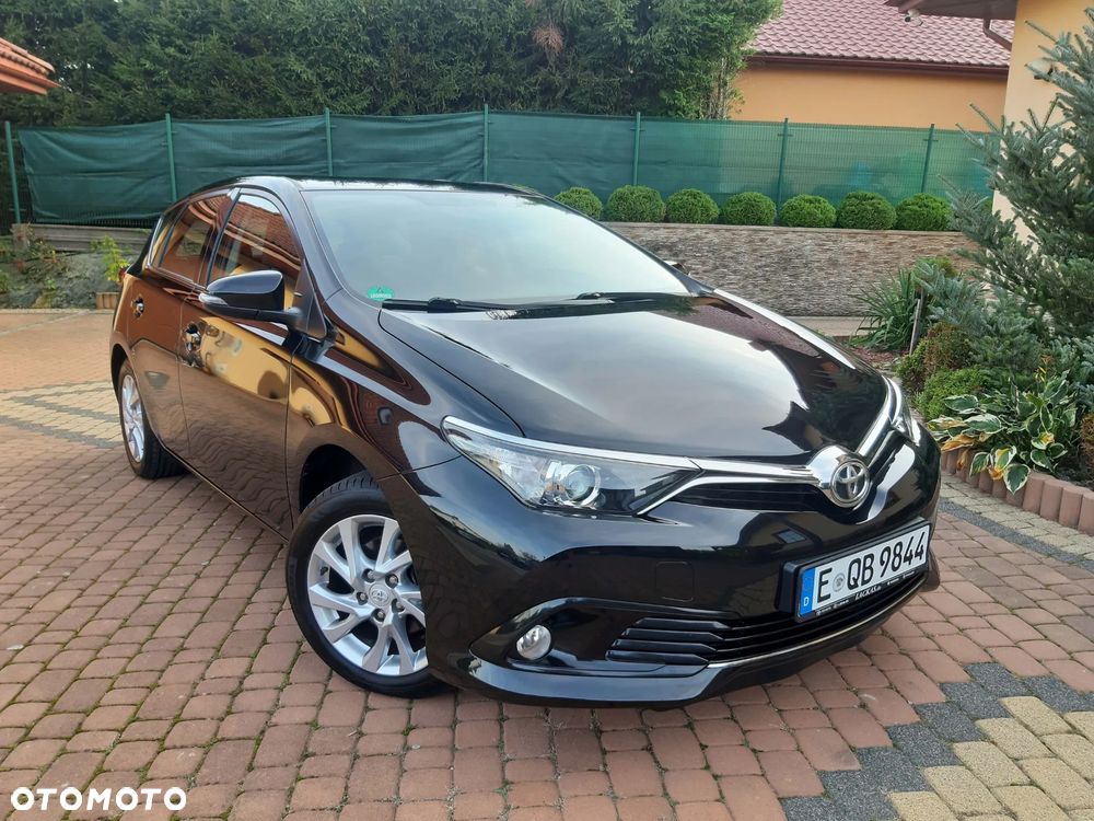 Toyota Auris - 4