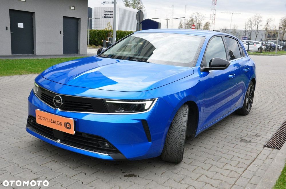 Opel Astra 1.2 T Business Edition S&S - 4