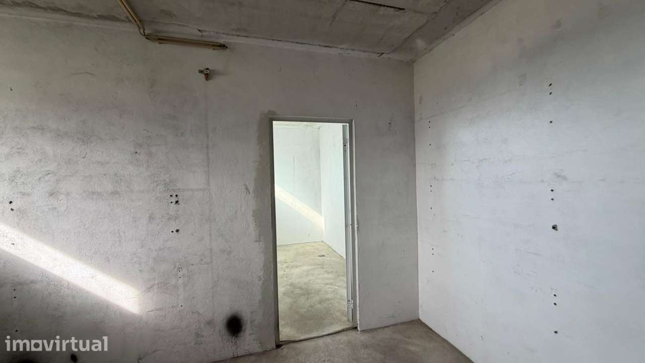 Garagem para 3 Viaturas em Abraveses - Grande imagem: 4/6