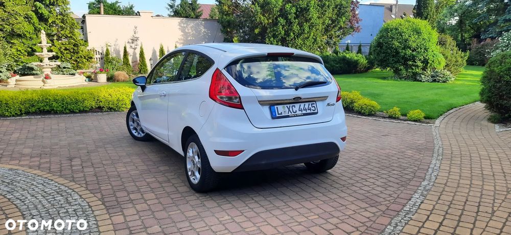 Ford Fiesta - 9