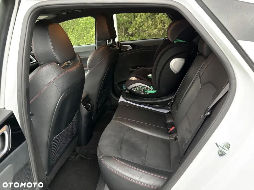 Kia ProCeed 1.6 T-GDI GT DCT - 8