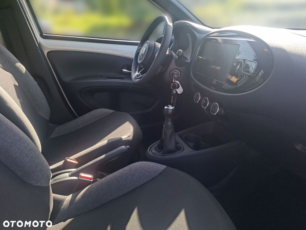 Toyota Aygo X - 9