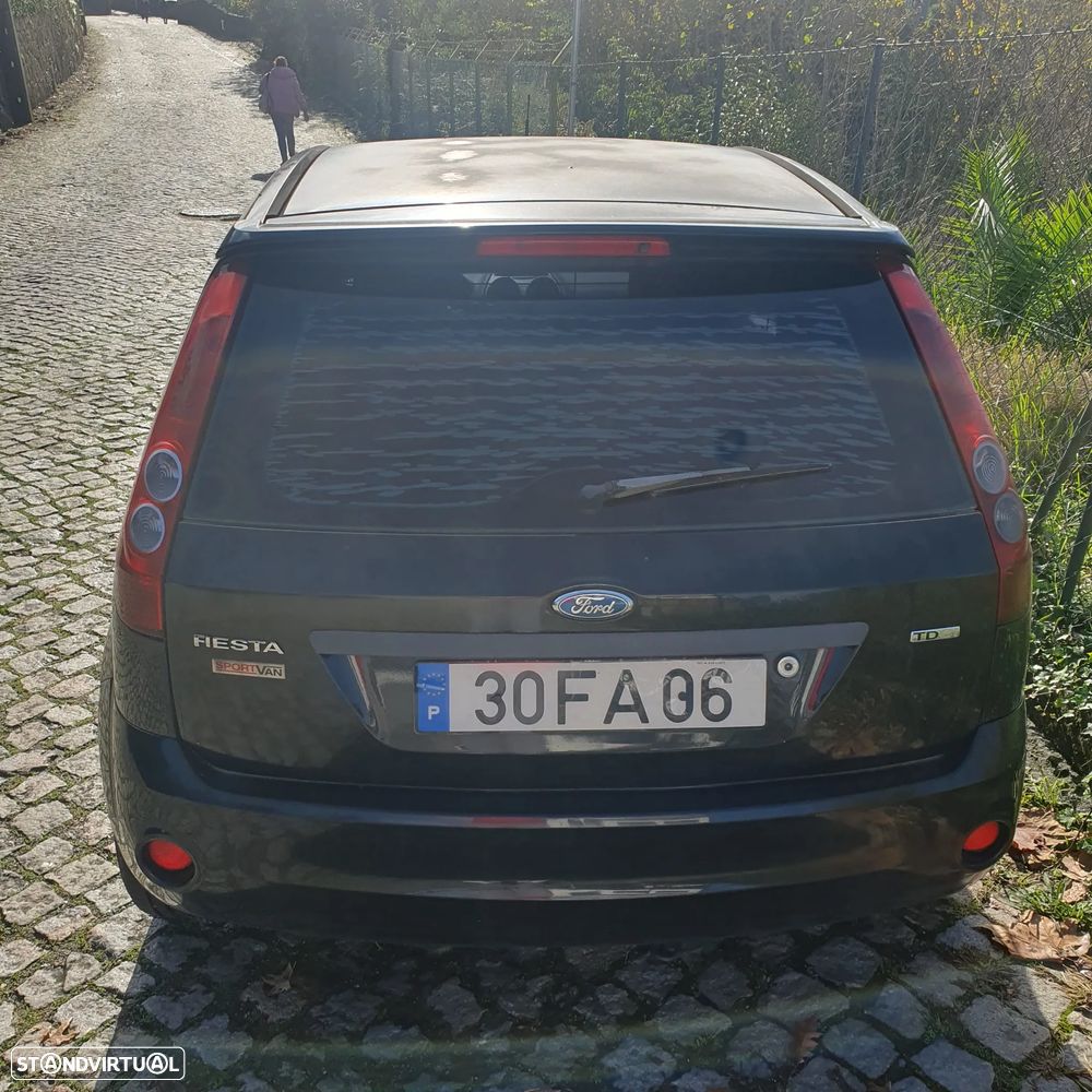 Ford Fiesta - 3
