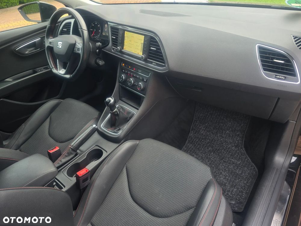 Seat Leon 2.0 TDI FR Black S&S - 14