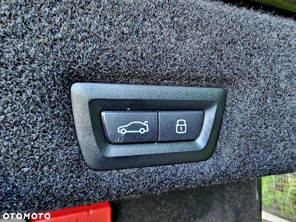 BMW Seria 7 - 28