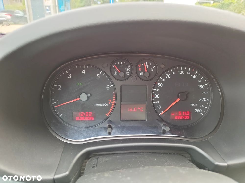 Audi A3 Sportback 1.8T Ambiente - 9