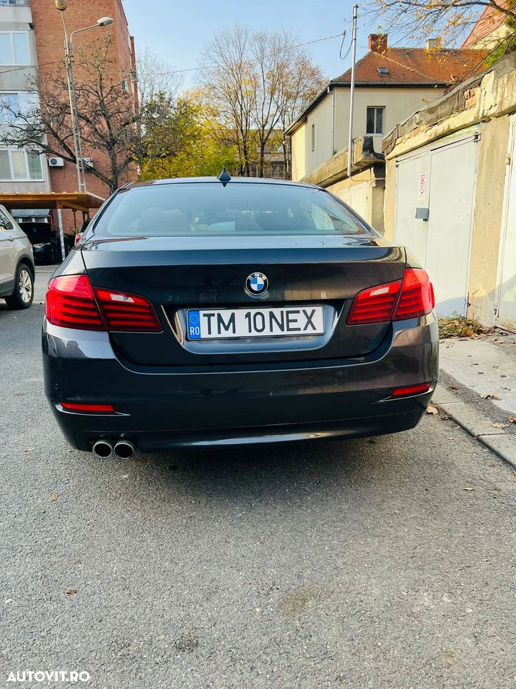 BMW Seria 5 525d xDrive AT - 8