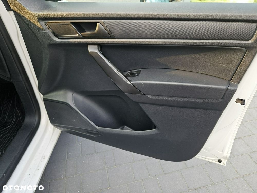 Volkswagen Caddy - 17