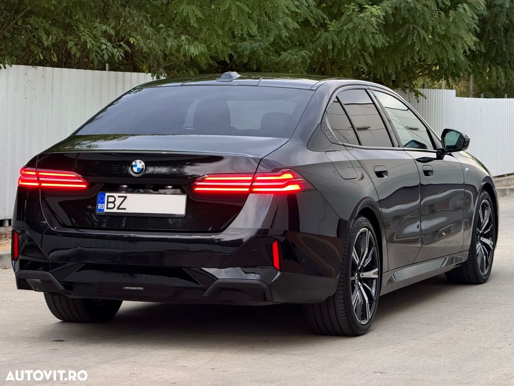 BMW Seria 5 520d AT MHEV - 6