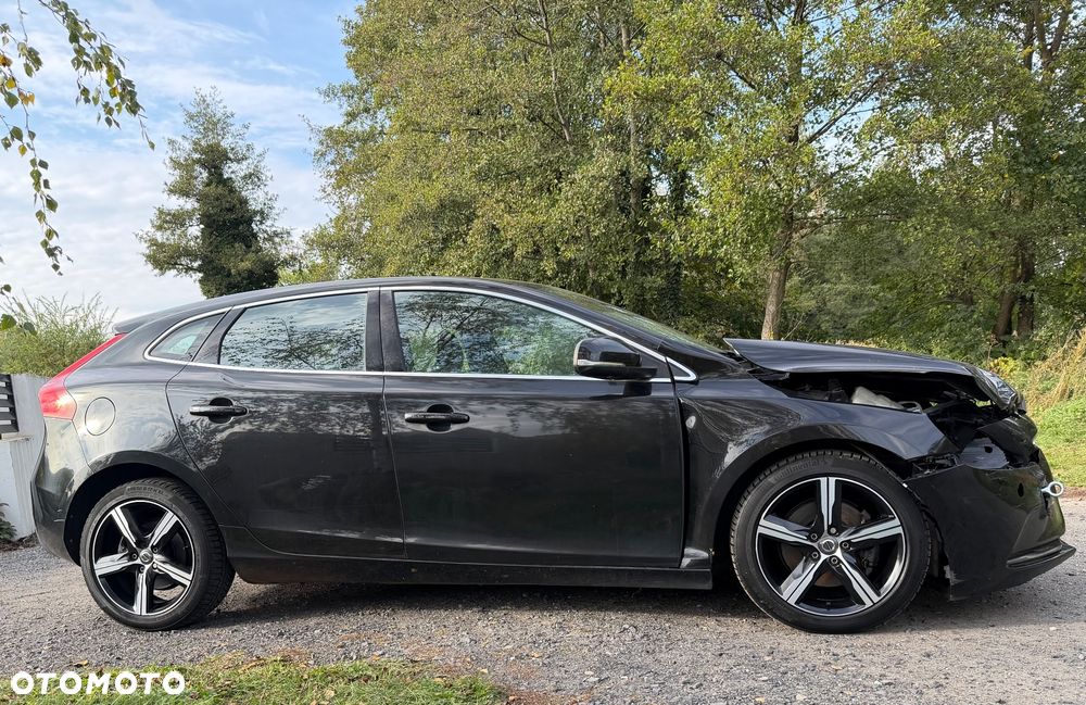 Volvo V40 - 2