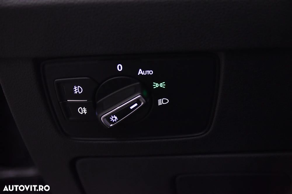 Volkswagen Passat - 16