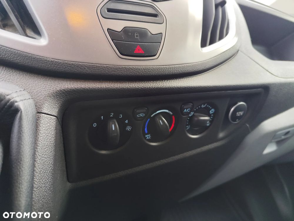 Ford Transit - 14