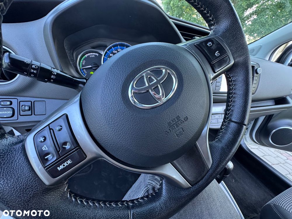 Toyota Yaris - 22