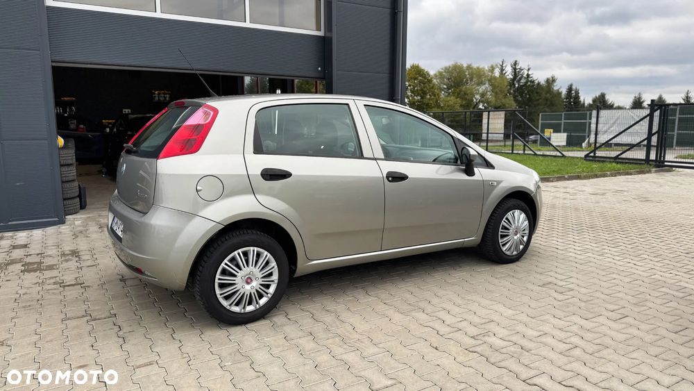 Fiat Grande Punto 1.4 8V Dynamic - 4