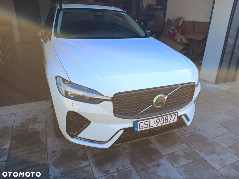 Volvo XC 60 B5 B AWD Plus Dark - 2