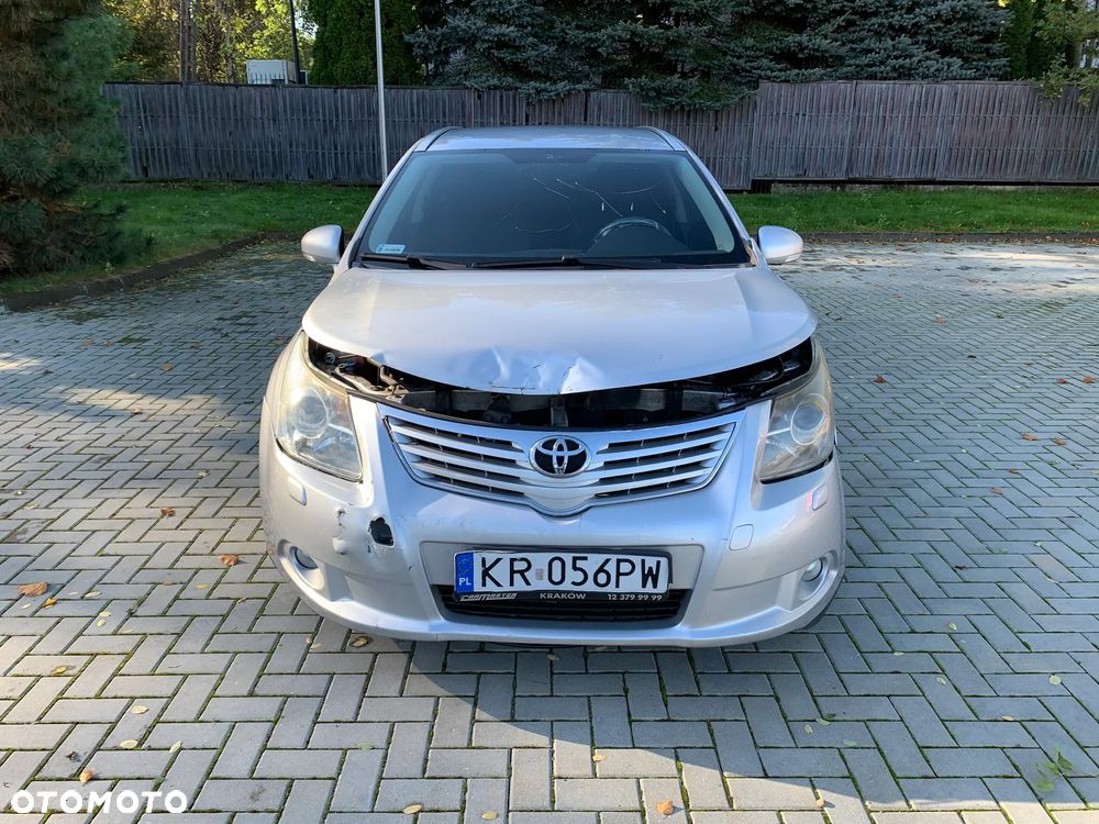 Toyota Avensis 2.0 D-4D Luna