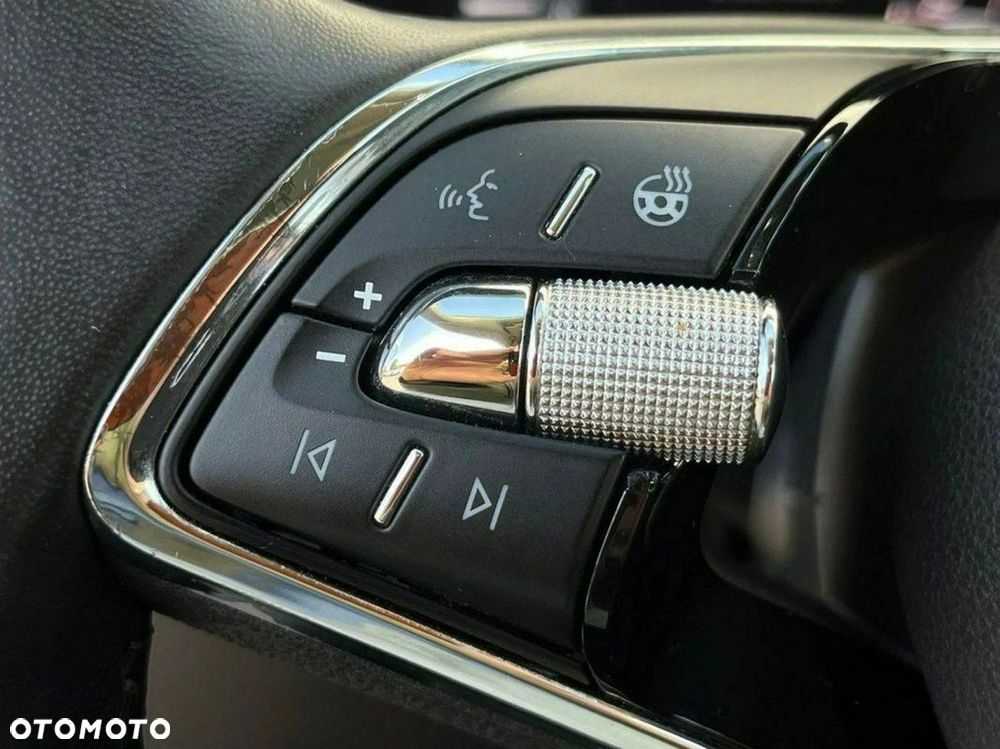 Skoda Superb 2.0 TSI L&K DSG - 23