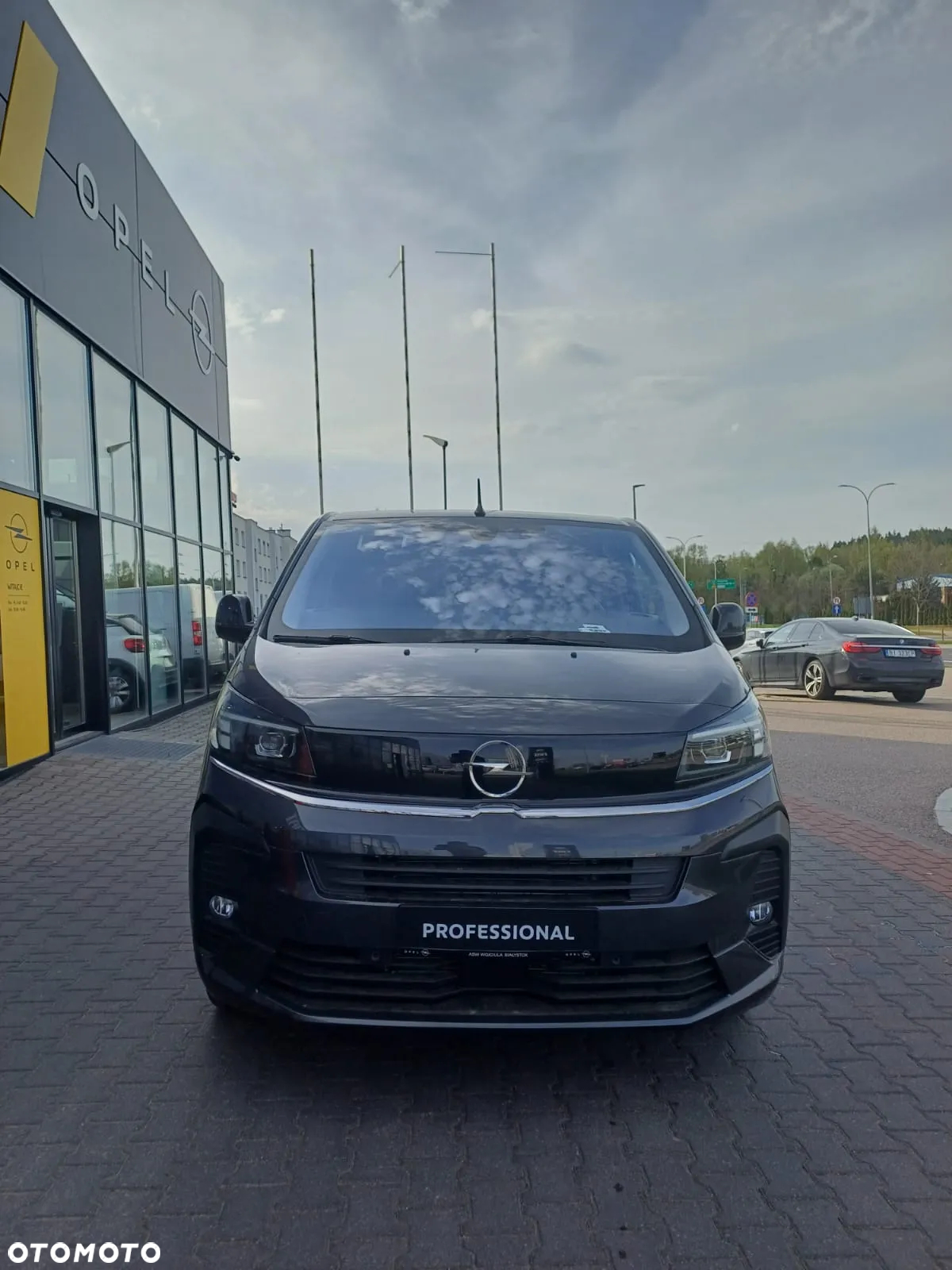 Opel VIVARO Brygadowy EXTRA LONG 2.0 diesel 144KM MT6 - 13