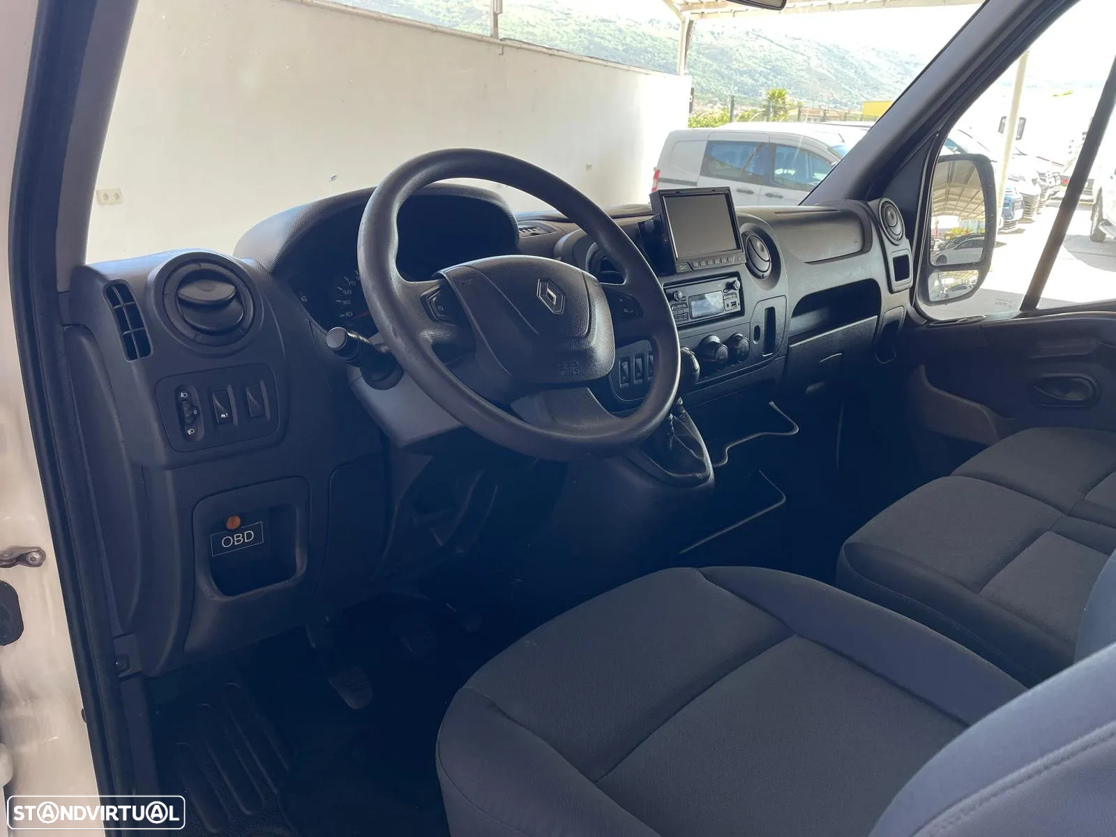 Renault Master 2.3 DCI 7LUG c/Báscula - 10