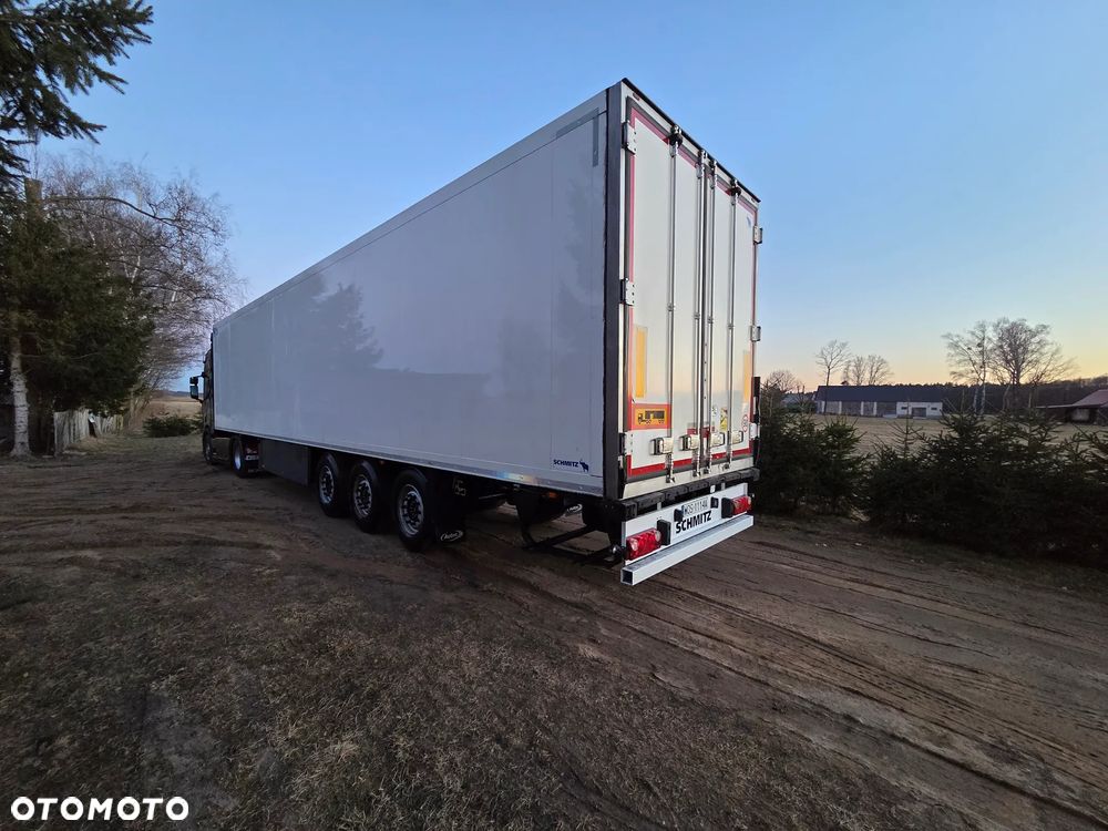 Schmitz Cargobull Sko 24 - 1