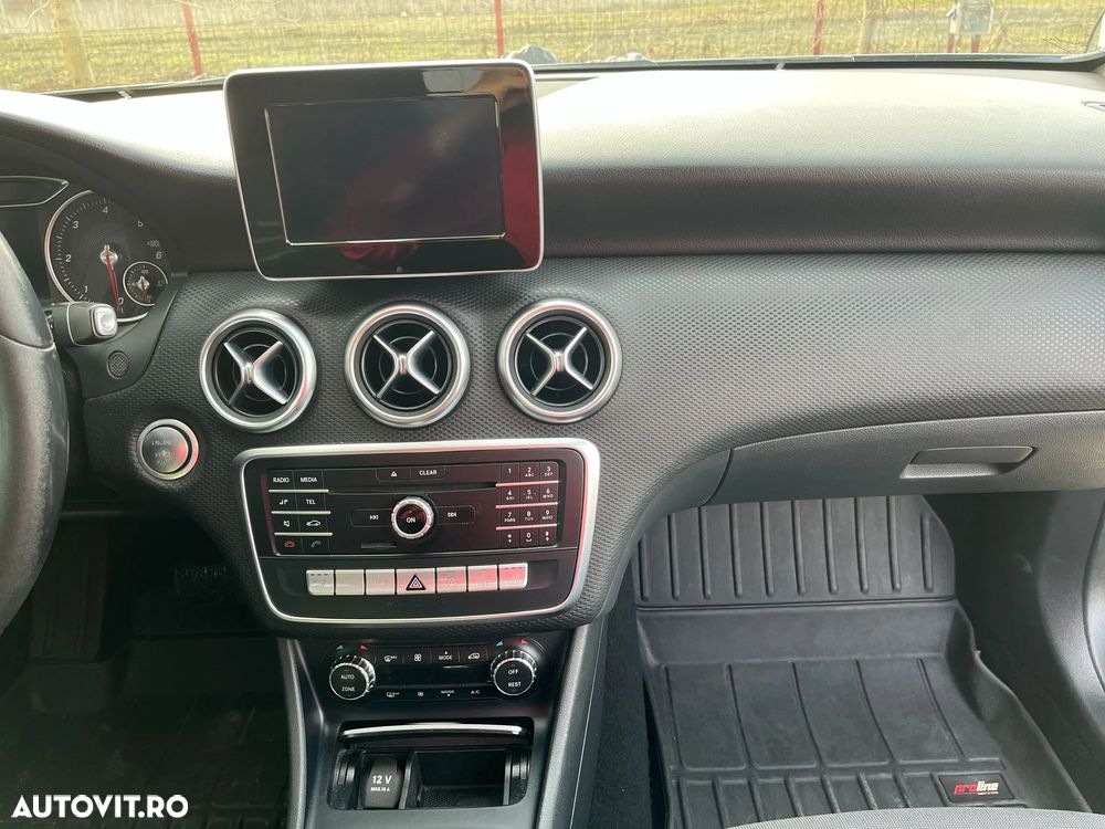 Mercedes-Benz A 180 d 7G DCT - 22