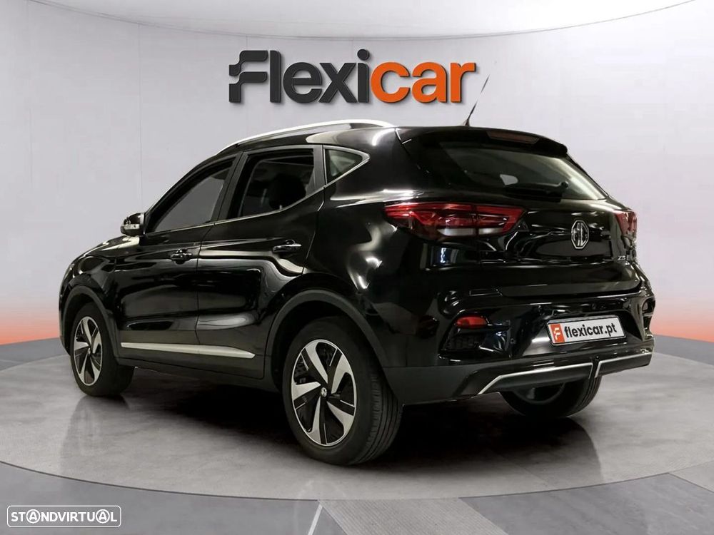 MG ZS EV 72.6 kWh Luxury OBC 11 kW - 5