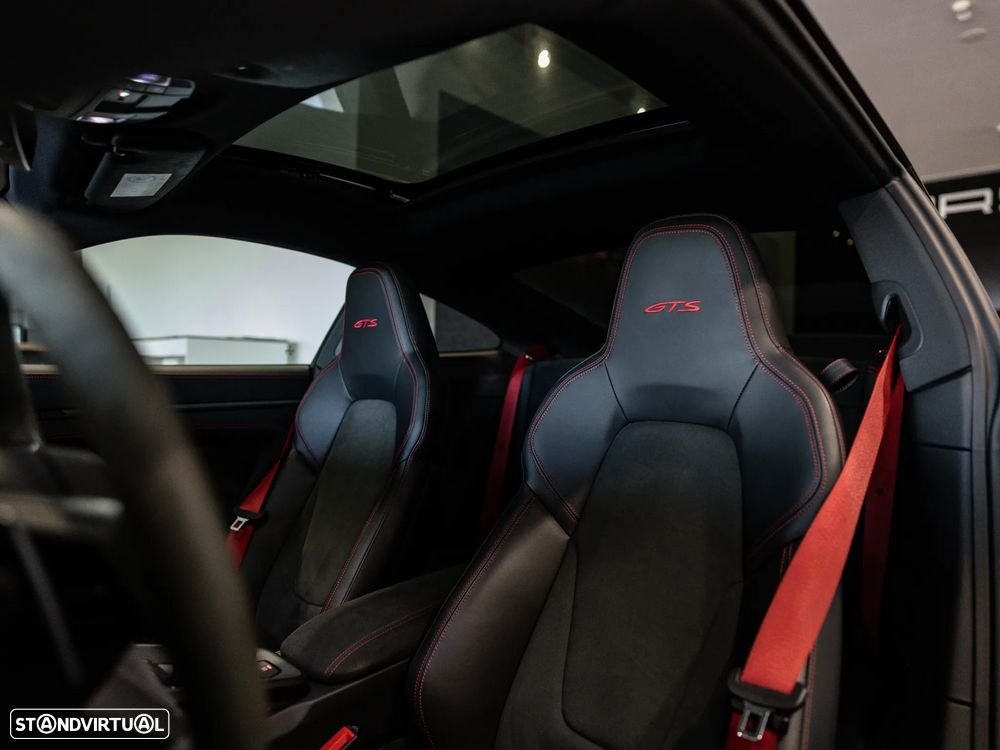 Porsche 911 (992) Carrera GTS PDK - 35