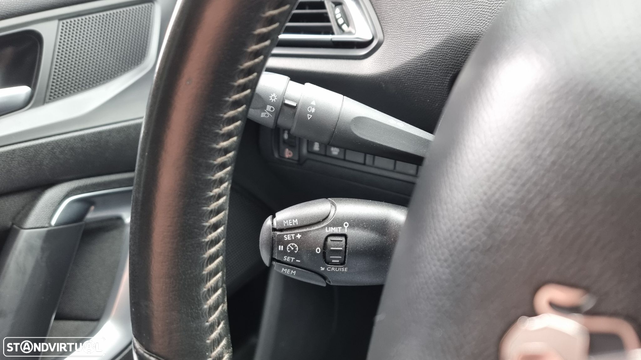 Peugeot 308 1.2 PureTech Active - 19