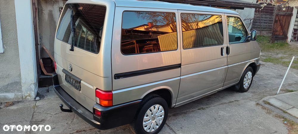 Volkswagen Caravelle - 29