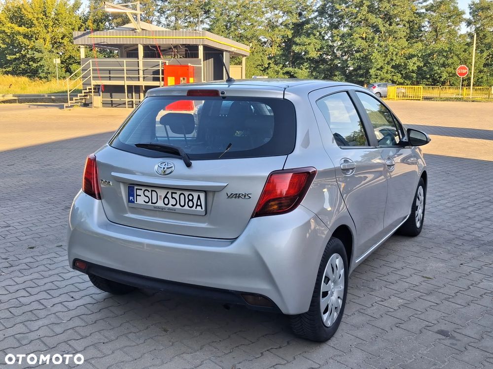 Toyota Yaris 1.0 Premium - 13