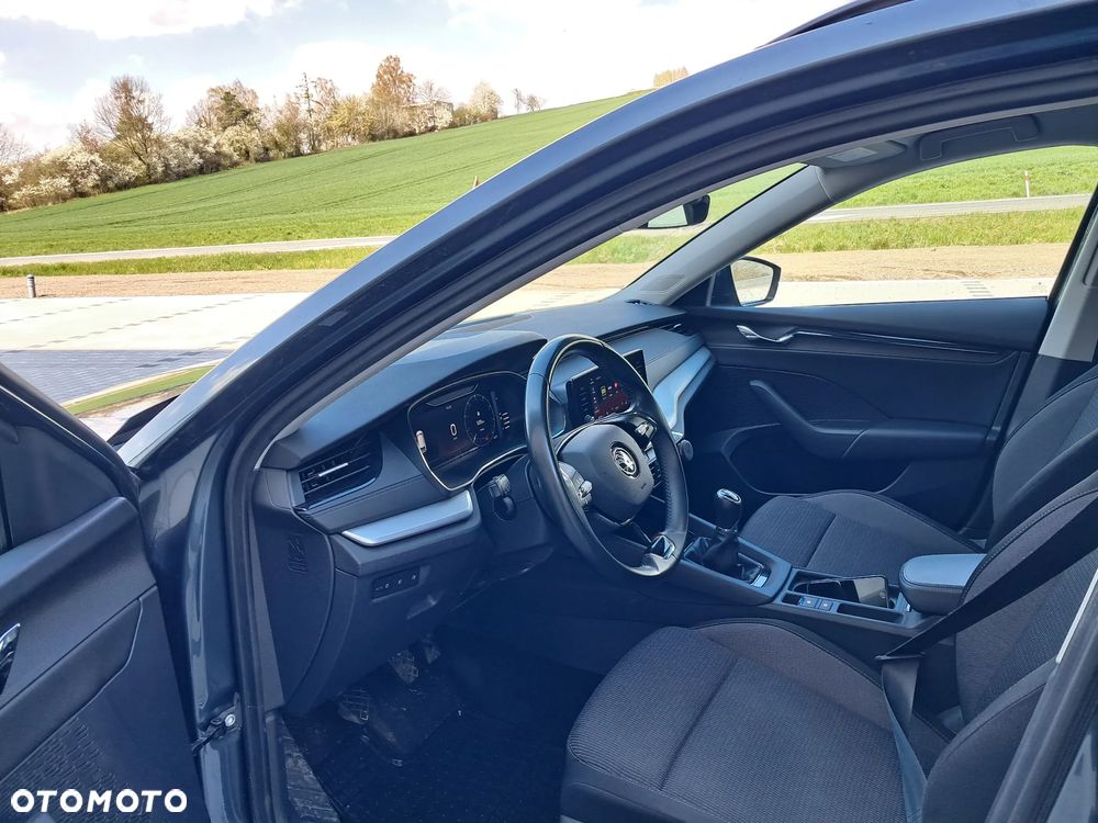 Skoda Octavia 2.0 TDI Ambition - 17