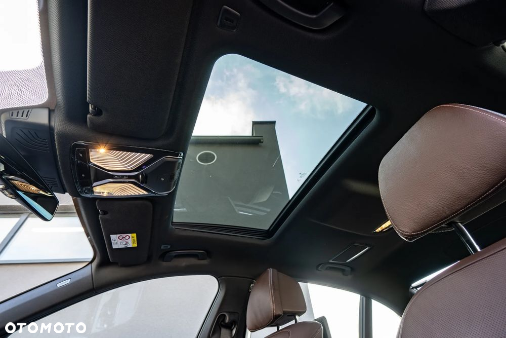 BMW Seria 7 750Li xDrive - 19
