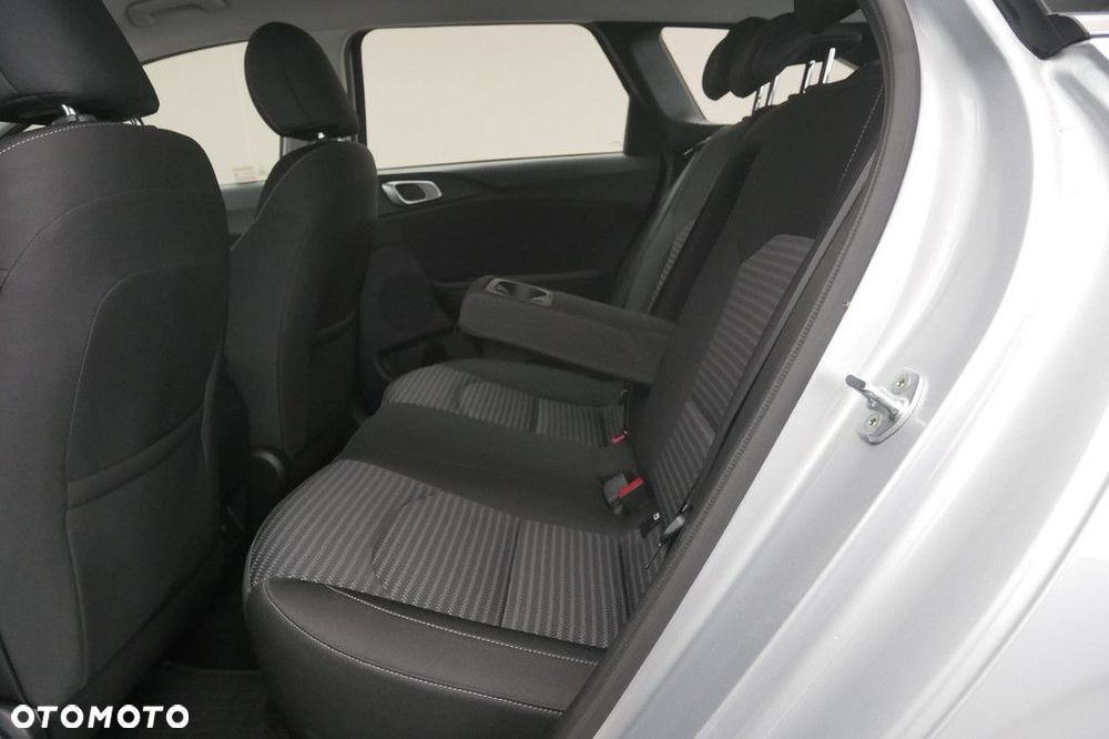 Kia Ceed 1.5 T-GDI M - 15