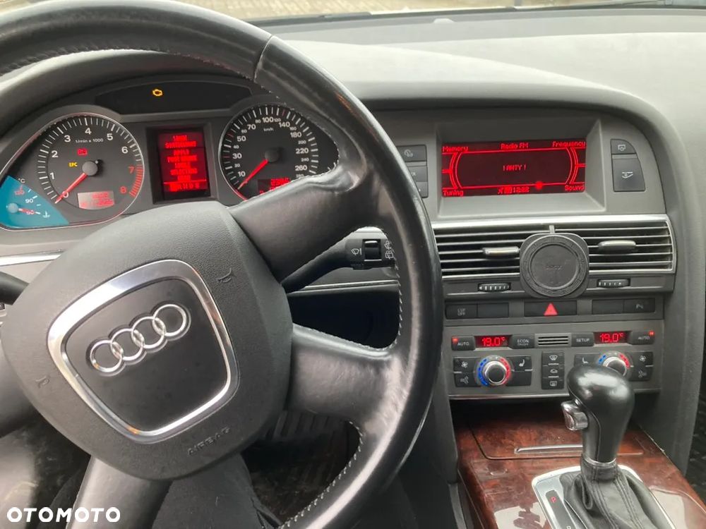 Audi A6 Avant 4.2 Quattro Tiptronic - 19