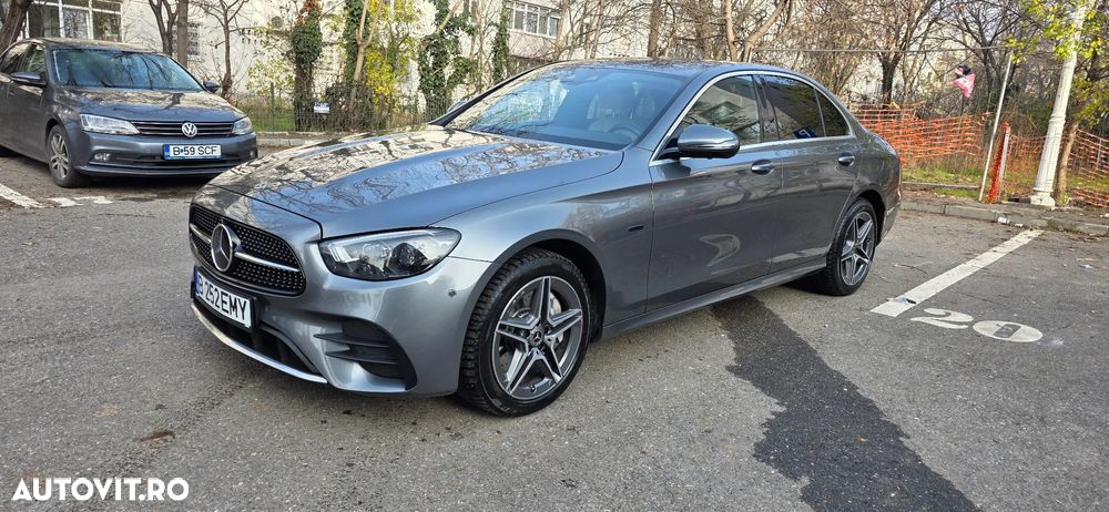 Mercedes-Benz E 220 d Aut. - 1
