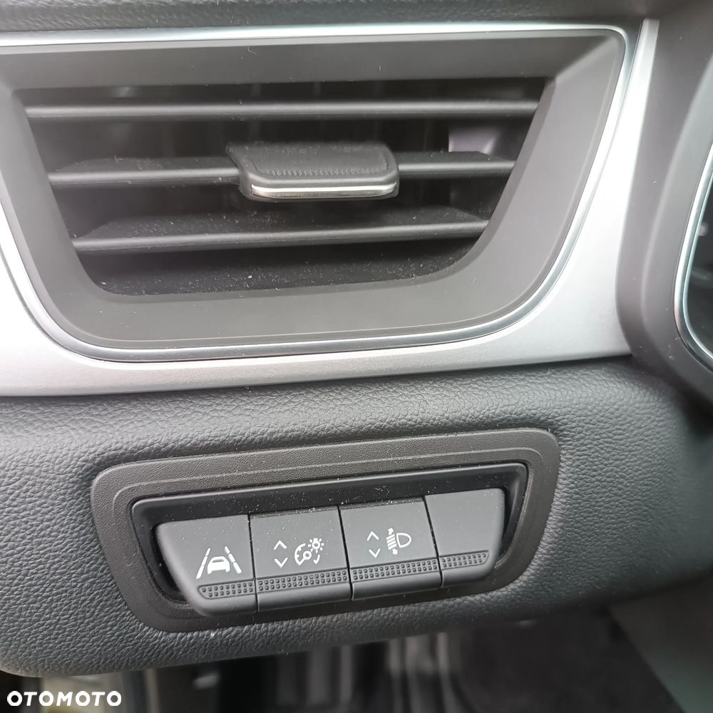 Renault Captur - 26